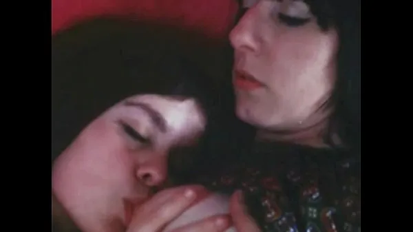 Tampilkan Sensuality In Pink - 60s Video segar