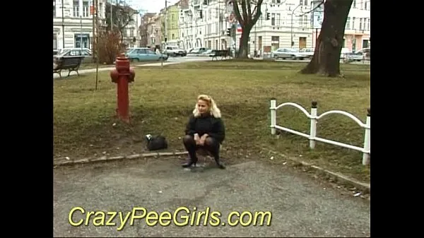 Zobraziť nové videá (Crazy pee girl in the park sex)