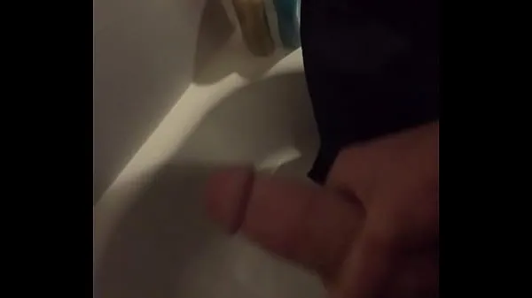 Stroking in the shower, but there was nothing to cum onneue Videos anzeigen