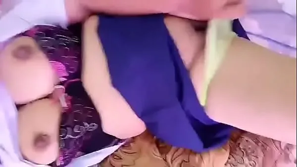 Näytä Thai aunty seduce tuoretta videota