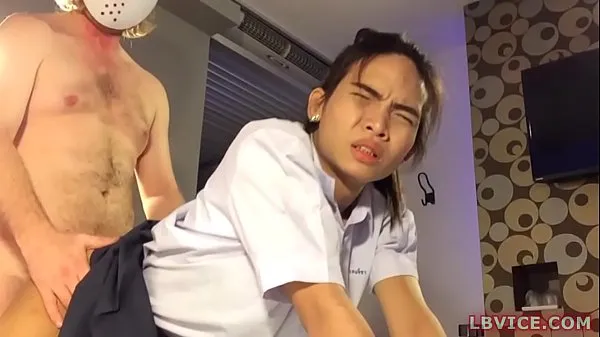 แสดง Ladyboy Ploy Doggy Style Anal วิดีโอใหม่