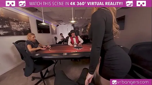 VR Bangers Busty babe is fucking hard in this agent VR porn parody friss videó megjelenítése
