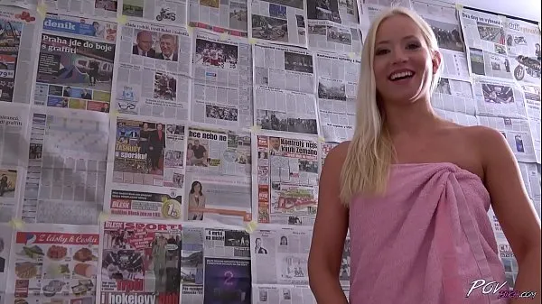 Afficher Une blonde aux platines secoue son corps sur une grosse bite nouvelles vidéos