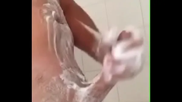 عرض Shower time مقاطع فيديو حديثة