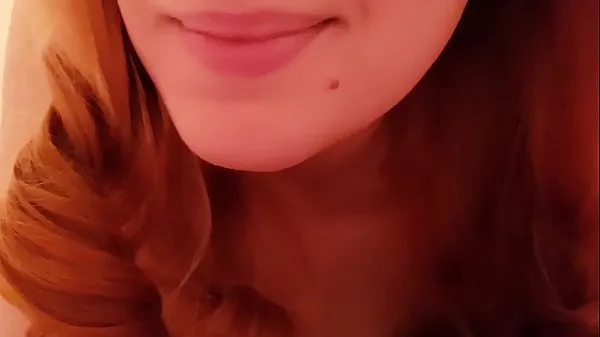 Mostrar DULCE PELIRROJA ASMR NOVIA TE RELAJA EN LA CAMA vídeos nuevos