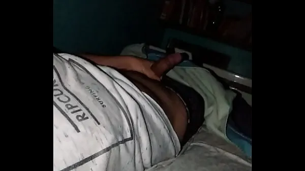 Pokaż asshole in bed touching himself to be seennowe filmy