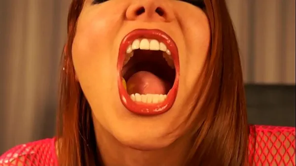 Εμφάνιση Giant Redhead Woman Vore φρέσκων βίντεο