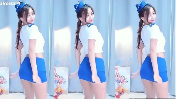 Mostra Ragazza coreana che balla il gelato al cioccolatonuovi video