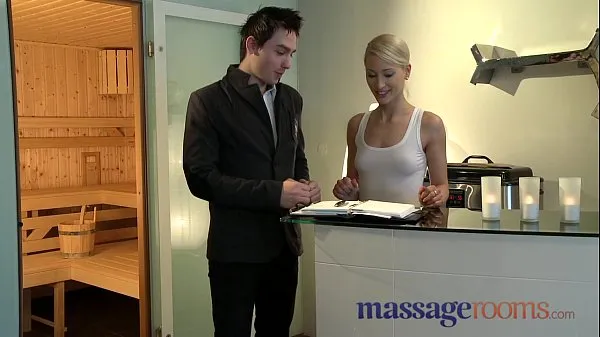 Näytä Massage Rooms Uma rims guy before squirting and pleasuring another tuoretta videota