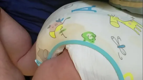 Tunjukkan Diaper onesie Video baharu