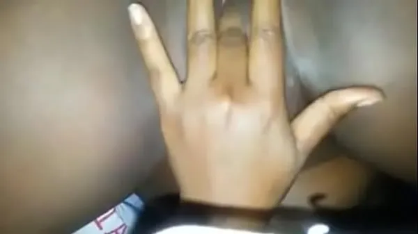 Prikaži Horny kenyan girl svežih videoposnetkov