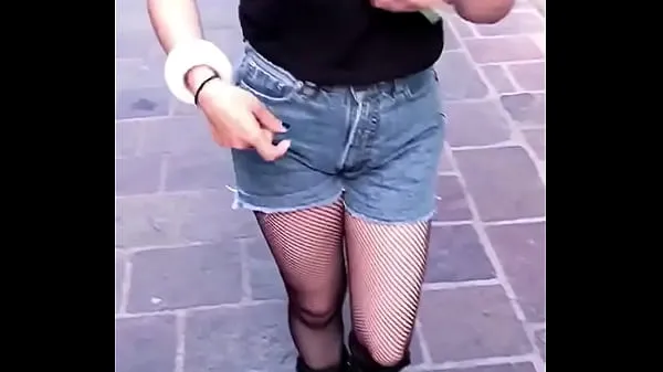 Mostra SEX for MONEY in the STREET a Linda Chava MESSICANA, 18 anni, OFFRO I SUOI SOLDI in PLAZA Per mostrarmi le sue grandi TETTE in PUBBLICO, Samantha 18 anni PARTE 1 (SOTTOTITOLATOnuovi video