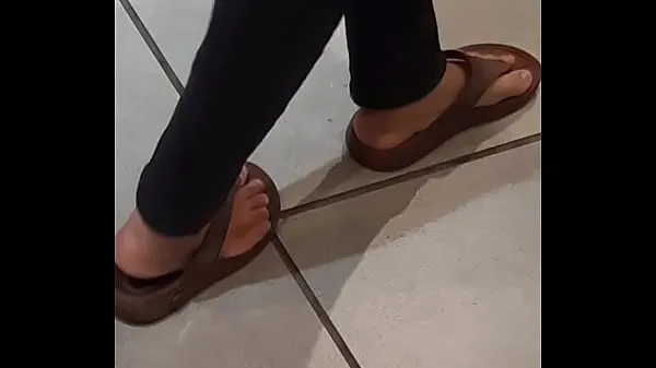 Afficher Profitez des pieds des femmes indiennes partie 2 nouvelles vidéos