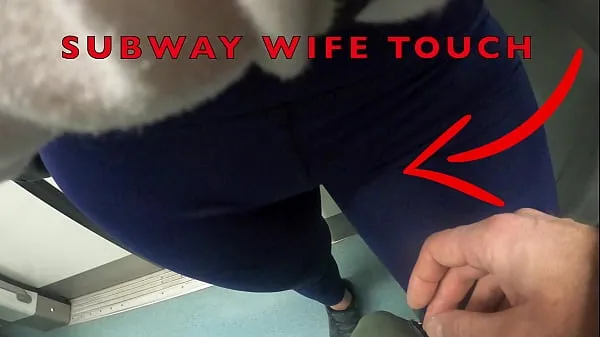 Tampilkan My Wife Let Older Unknown Man to Touch her Pussy Lips Over her Spandex Leggings in Subway Video segar