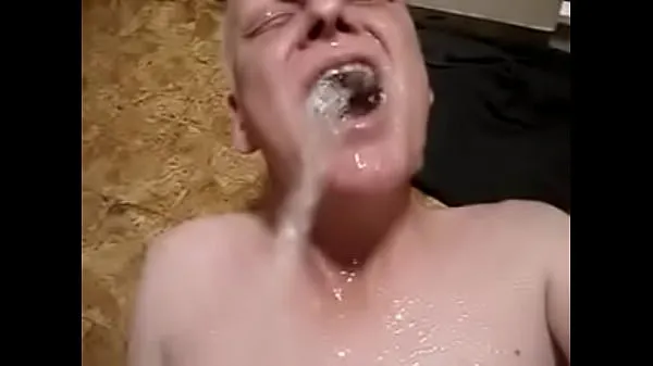 Zobraziť nové videá (Duk and David pee drinking,pissing, blowjob and cum)