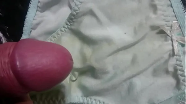 Mostrar Panty ejaculation 4 vídeos recentes