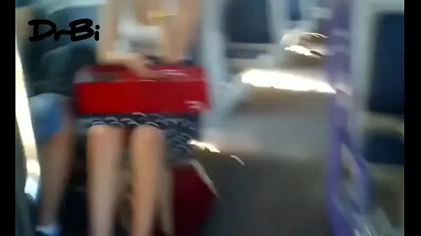 Mostrar Downblouse en tren vídeos nuevos