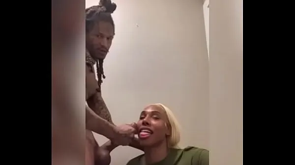 Tampilkan Gakbraazy and Drippinvelvet met Ts Parris flew to Gakteeem4 cuz Youngstarbrazy is a bitch that likes Big booty black men Video segar