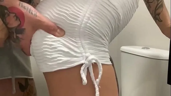 Hiển thị Cassiana Costa with the big thick dick having a lot of fun in the club's bathroom Video mới
