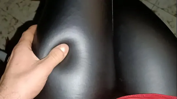 Touch My leather leggings تازہ ویڈیوز دکھائیں