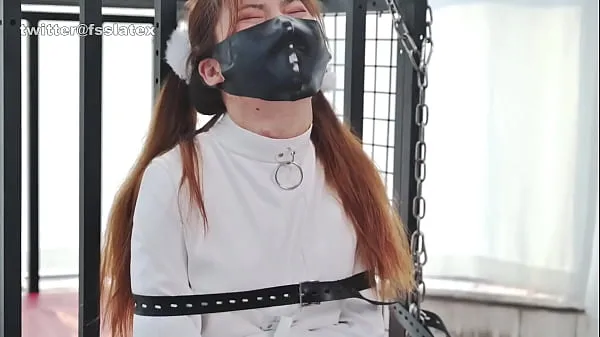 显示asian latex catsuit woman straitjacket bondage新鲜视频