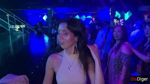 Show Horny girl agreed to sex in a nightclub in the toilet fresh Videos