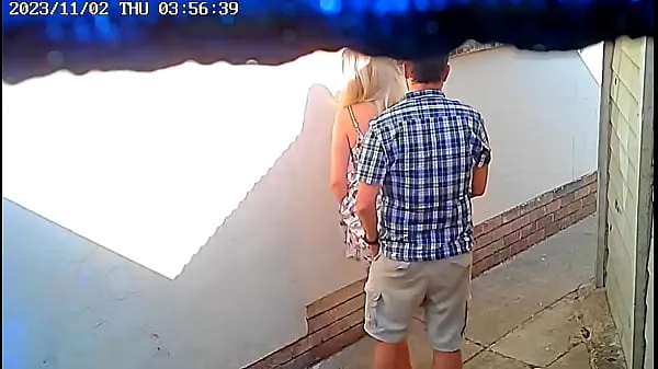 Mutiges Paar beim öffentlichen Ficken vor CCTV-Kamera erwischtneue Videos anzeigen