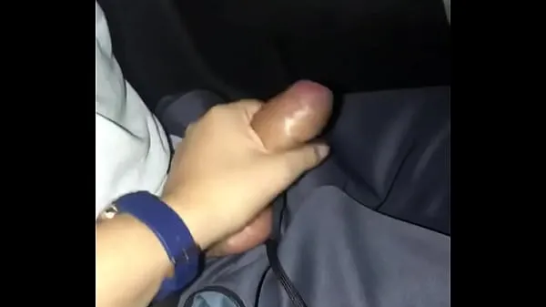 Zobrazit My nymphomaniac student can't wait to get to the motel and pulls my cock while I'm driving the car nových videí