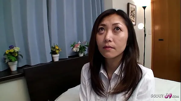 Japanese Mature Step Mom seduce to Fuck and Creampie in Uncensored JAV Porn تازہ ویڈیوز دکھائیں